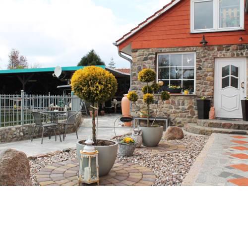 Cozy Apartment in Grundshagen with Garden