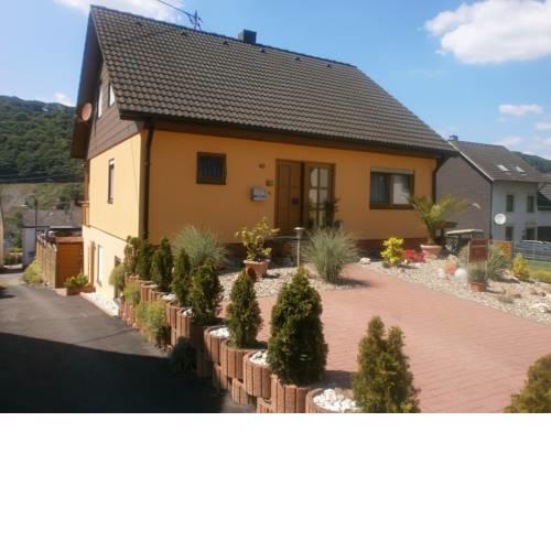 Cozy Apartment in Neumagen-Dhron with Garden