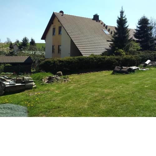 Cozy Apartment in Oelsnitz with Ore Mountains View