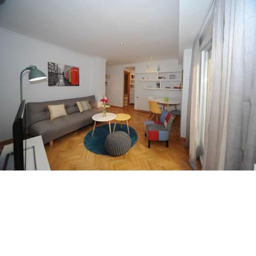 Cozy apartment in the center with garage