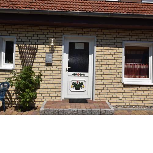 Cozy Apartment in Wieck a. Darss with Garden