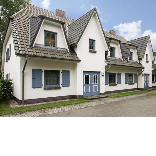 Cozy apartment near Beach in Dierhagen Strand