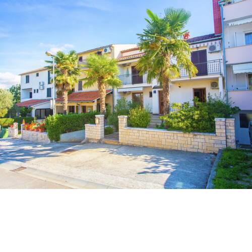 Cozy Apartment near Beach in Funtana Croatia