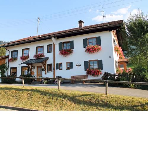 Cozy Apartment near Ski Area in Halblech