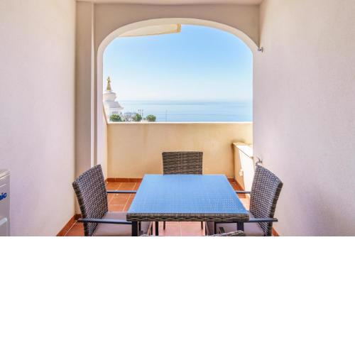 Cozy apartment with seaview