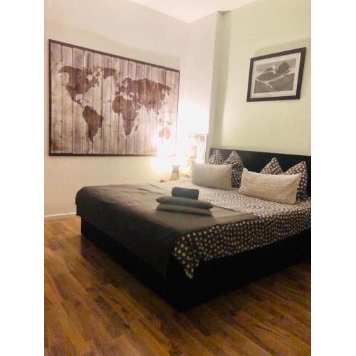 Cozy apartment with terrace well located in Friedrichshain 15 minutes from Alexander Platz and 10 minutes from the Berlin Wall