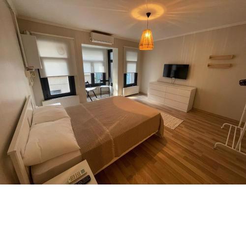Cozy Apt in the city center, 5min walk to Istiklal