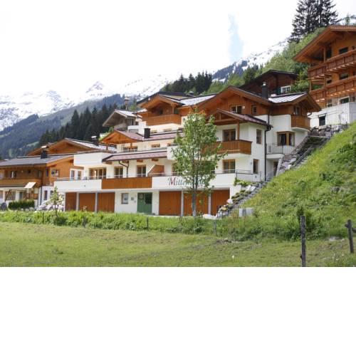 Cozy Chalet in Saalbach-Hinterglemm with Terrace