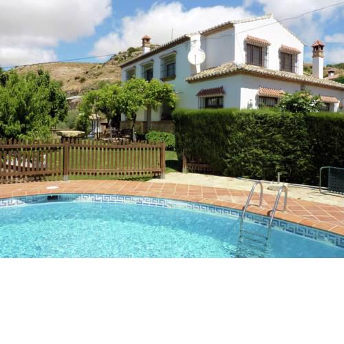 Cozy Cottage in Antequera with Swimming Pool