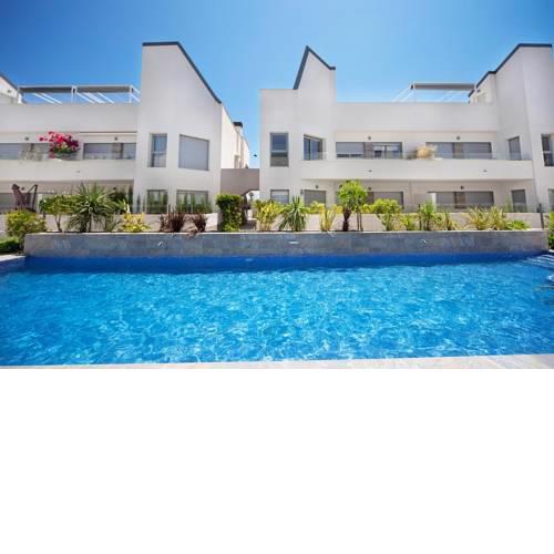 Cozy family new build 2 bedrooms La veleta