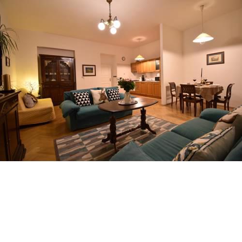 Cozy Flat by The Astronomical Clock