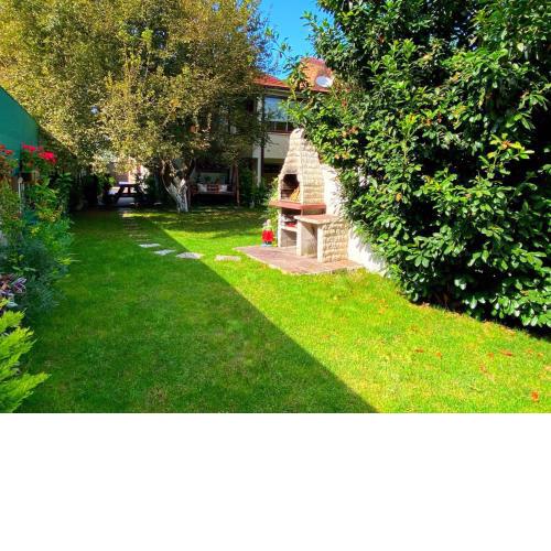 Cozy Flat with Backyard and Fireplace in Sapanca