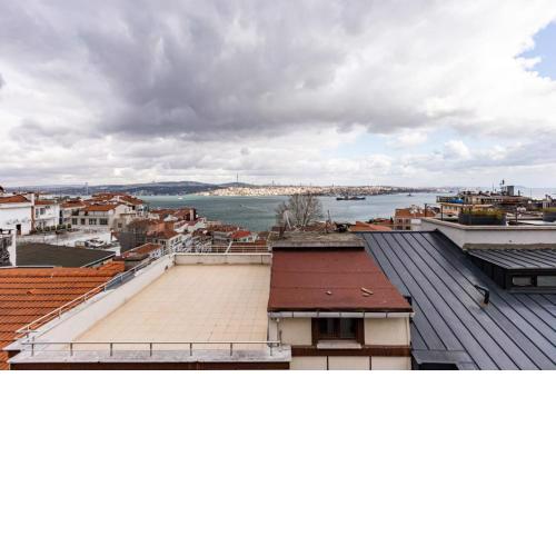 Cozy Flat With Outstanding Bosphorus View in Beyoglu