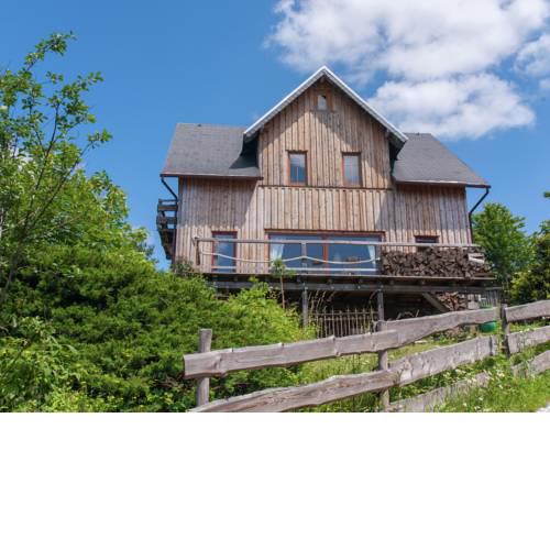 Cozy Holiday Home in Bohlen with Garden and Balcony