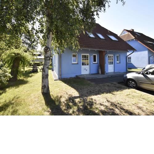 Cozy Holiday Home in Dierhagen Strand with Terrace