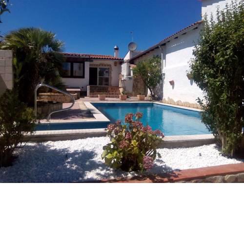 Cozy Holiday Home in Empuriabrava with Private Swimming Pool