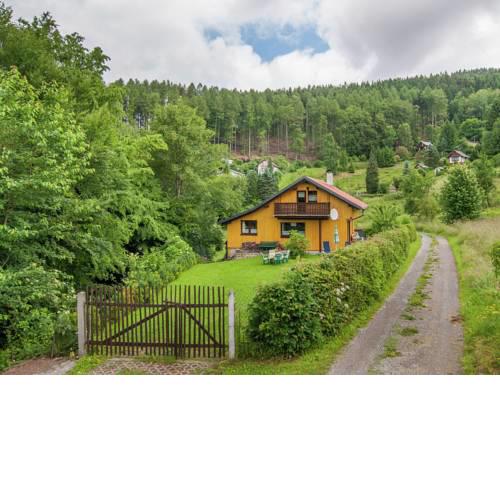 Cozy Holiday Home in Kurort Steinbach-Hallenberg near Ski Area