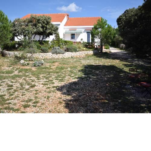 Cozy Holiday home in Mandre with Garden
