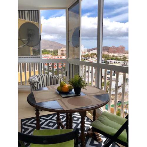 Cozy holiday home in the centre of Las Americas