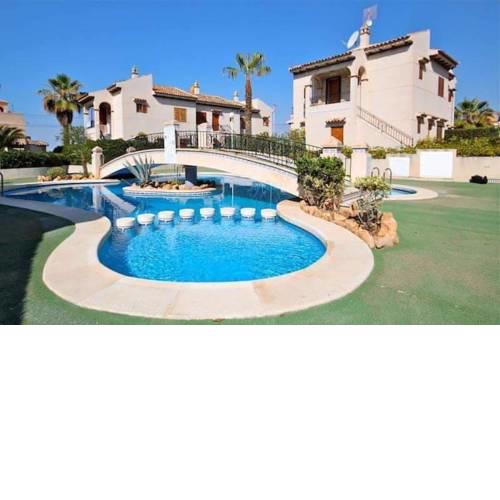 Cozy house near La Mata beach