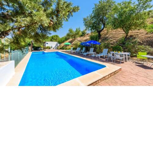 Cozy house with private pool close to Granada