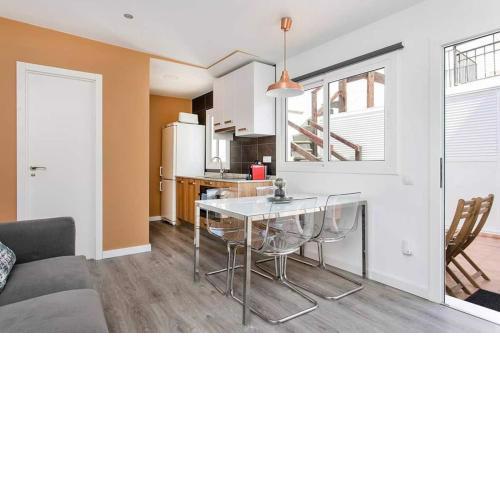 Cozy & new with terrace
