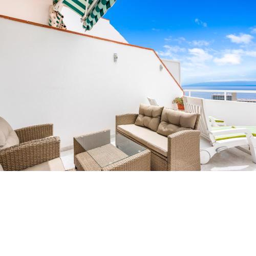 Cozy ocean view apartment