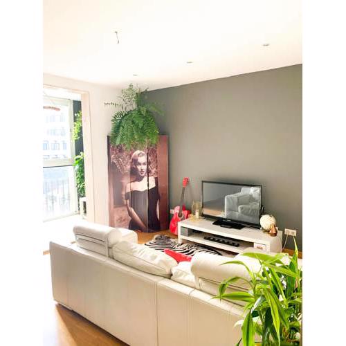 Cozy Room in the Center of Barcelona