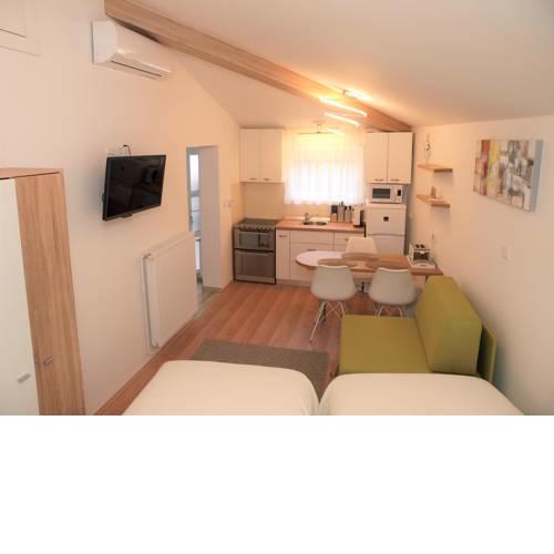 Cozy Studio Apartment Tian in Zagreb