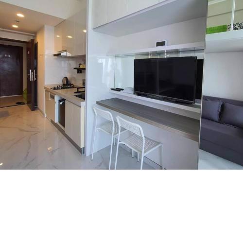 Cozy Studio @Skyhouse BSD