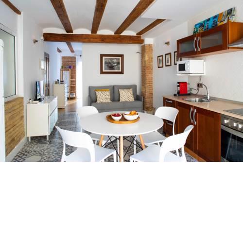 Cozy Wifi AC Parking Loft In the Heart of Ruzafa