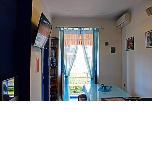 Croparadise Blue Hostel
