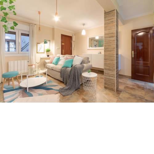 CRUCES apartment and parking by Aston Rentals