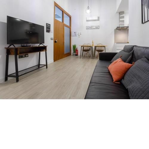 CRUISE Adapted Apartment by Cadiz4Rentals