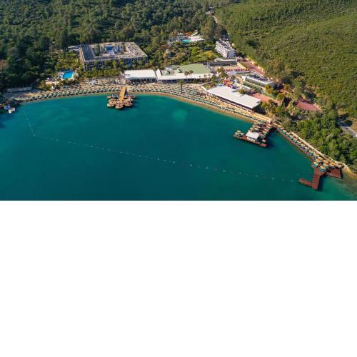 Crystal Green Bay Resort & Spa - Ultimate All Inclusive
