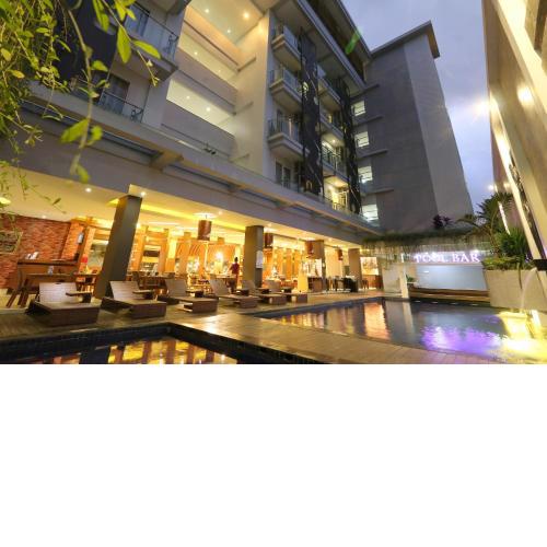 Crystal Lotus Hotel Yogyakarta