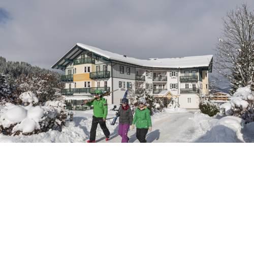Crystls Aparthotel