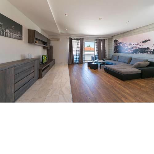 ctbv257/ Spacious modern apartment