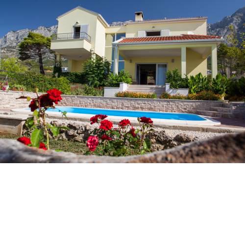 ctma101/ Holiday home with private pool
