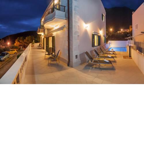 ctma255/ Holiday house with a private pool