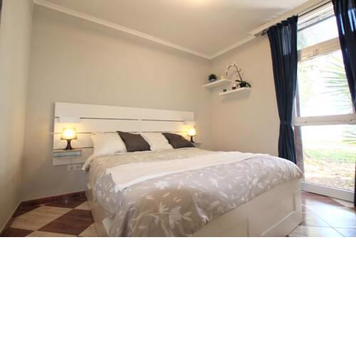 Cute 2 bedrm apart Ground Floor, garden view WiFi