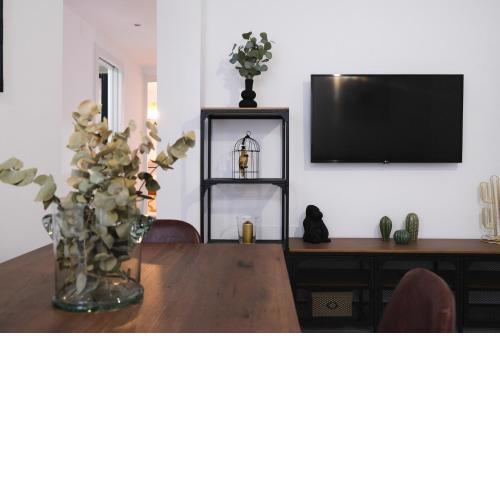CUTE CENTRAL APARTMENT