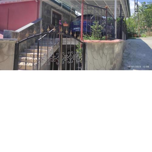 Dağ ve Denizi Bir arada yaşatan tatil evi