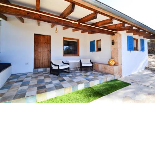 Daisy house