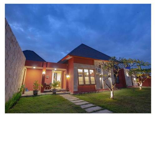 Dawn Light Villa, Sire