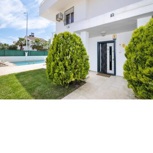 Dazzling Villa with Private Pool in Antalya