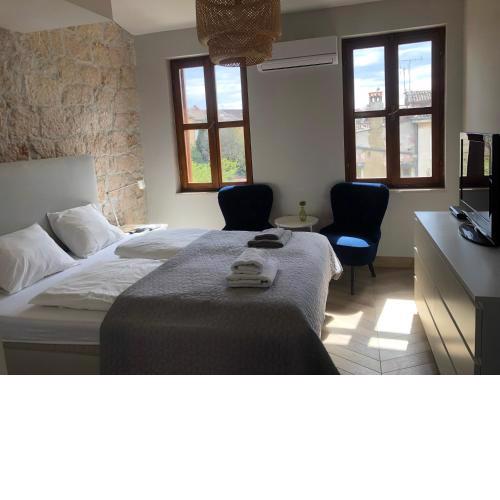 De Luxe Room in the heart of the City