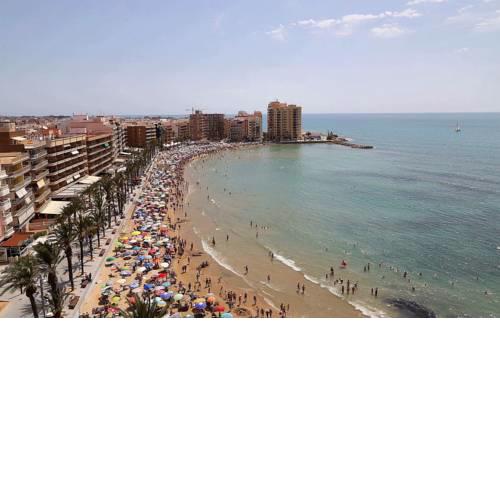 Del Cura Beach Apartment