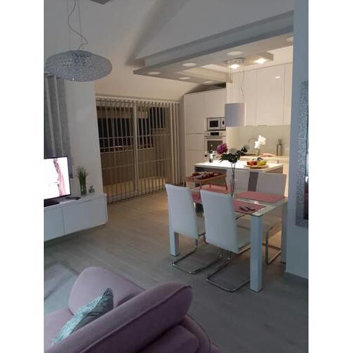 Deluxe Apartman Korina & Ramona