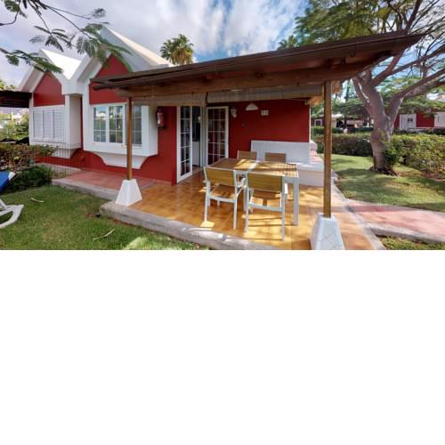 Deluxe Bungalow jardin privado y piscina by Lightbooking
